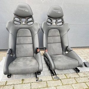 Porsche 918 carbon bucket seats