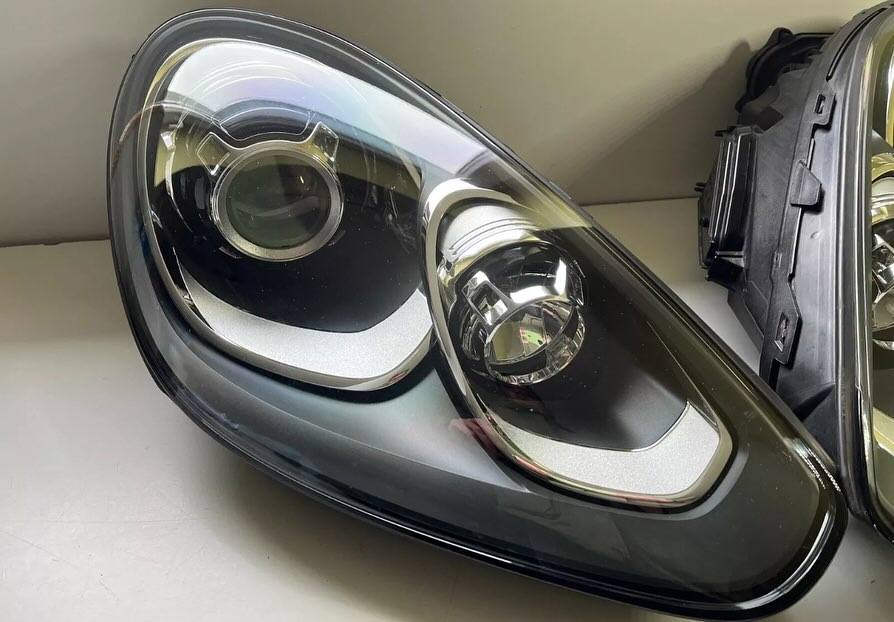 Porsche Cayenne 2017 xenon LED headlights RHD