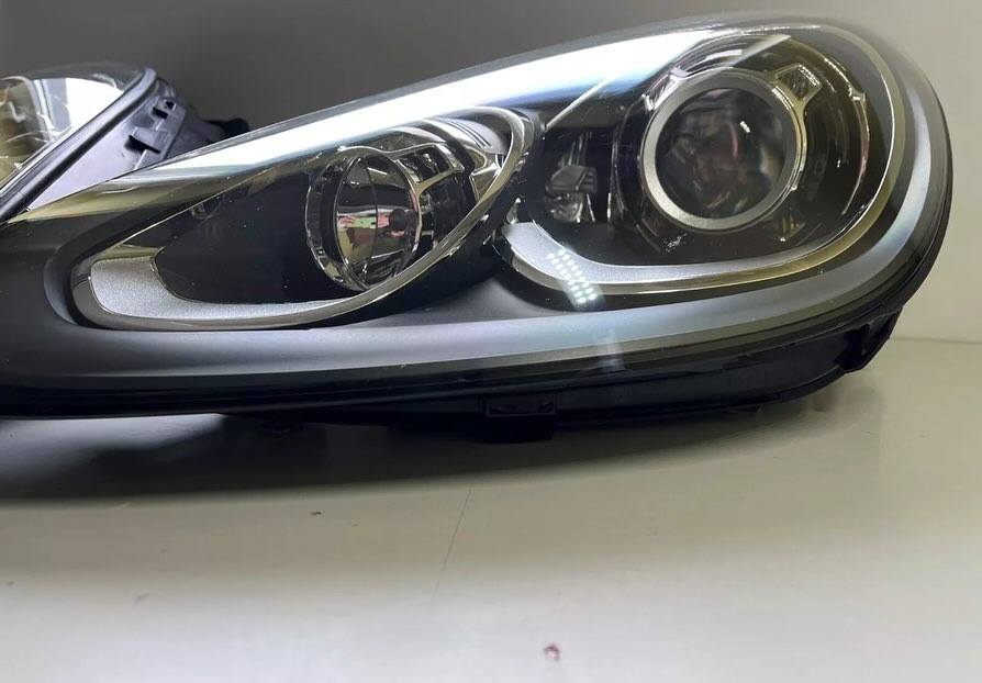 Porsche Cayenne 2017 xenon LED headlights RHD